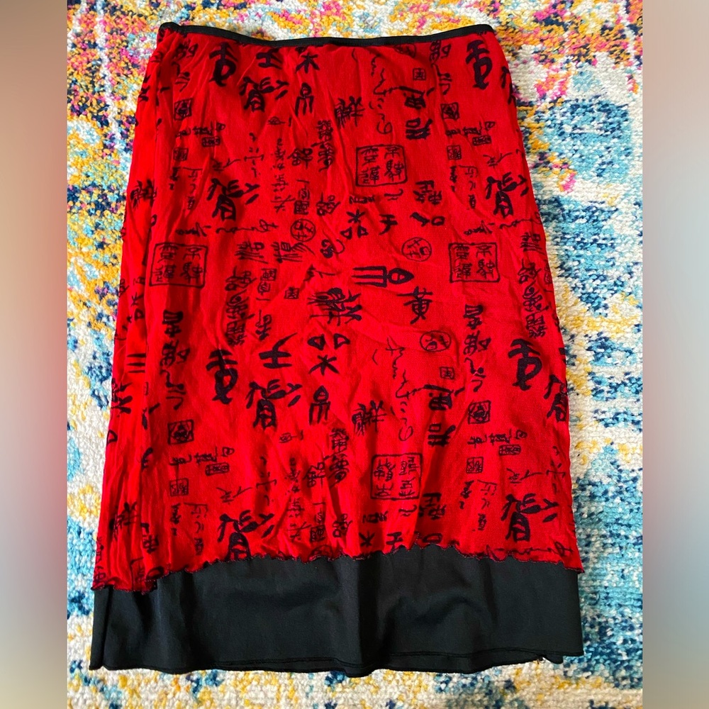 MESH LAYERED MIDI SKIRT LA MOVERS RED Asian print EUC RARE FIND JUNIORS LARGE